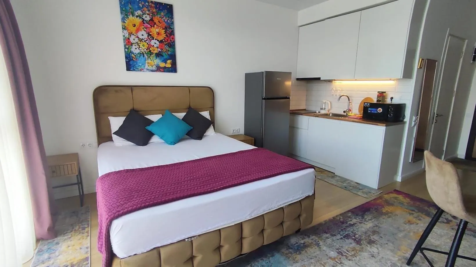 White Sails Top Beachfront Apartment